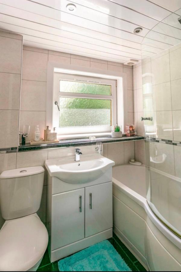 Home To Home Stay Apartment Glasgow Exterior photo